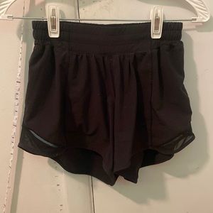 Black lululemon hotty hots